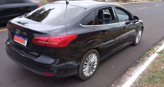 FORD FOCUS 2.0 SE PLUS SEDAN 16V FLEX 4P POWERSHIFT FORD FOCUS 2.0 SE PLUS SEDAN 16V FLEX 4P POWERSHIFT